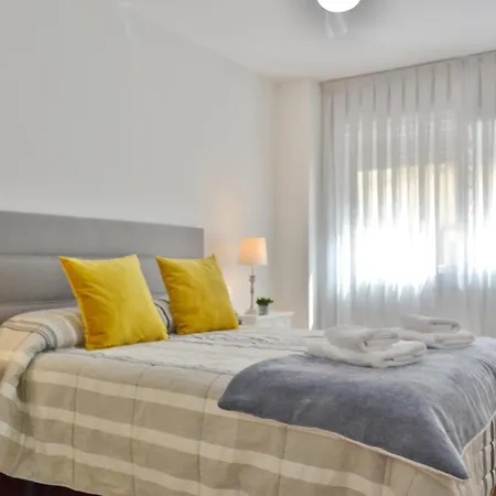 Sunshine Tejares Garden Apartment Cordoba Exterior photo